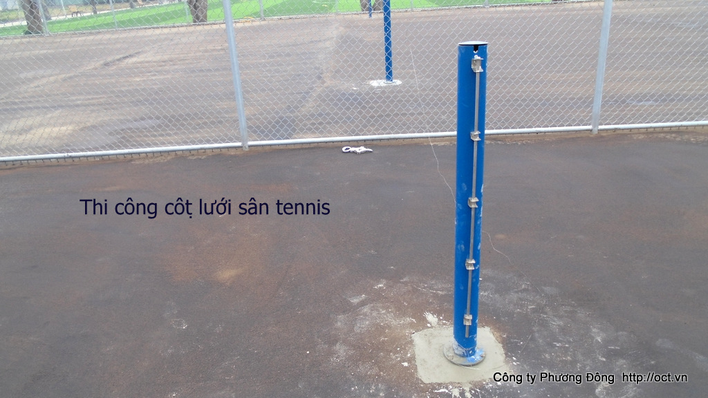 Thi-cong-cot-tru-luoi-san-tennis